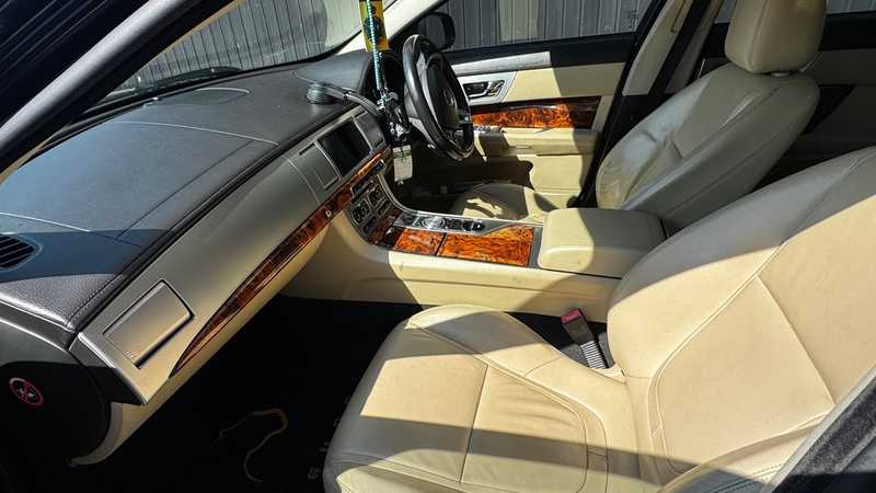 2014 Jaguar XF 2,2L 2014 Cyprus