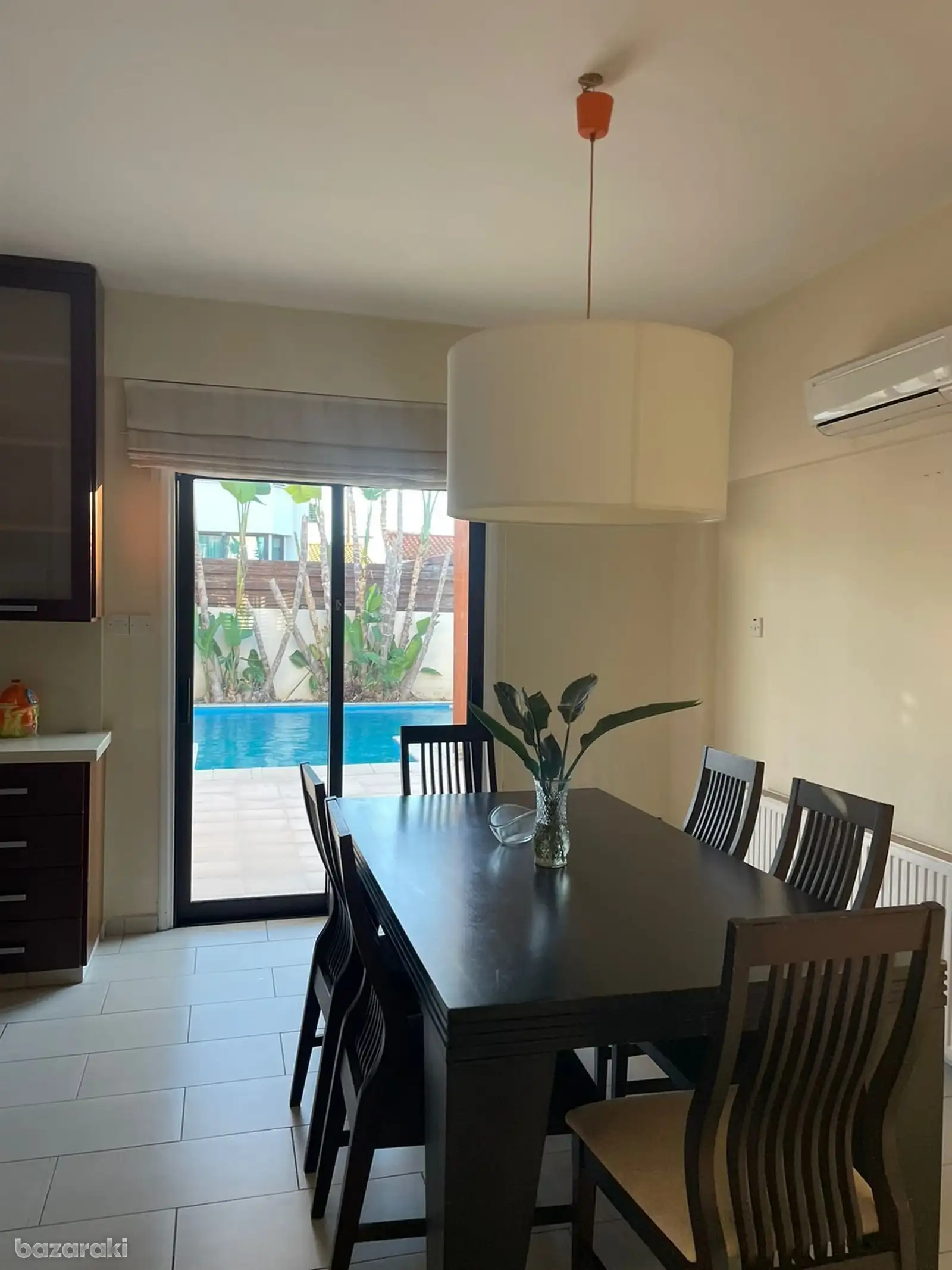 House, 4 bedrooms — 14