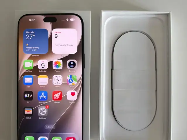 Iphone 18 pro max / 256gb / 100/100 battery health / black, Επαρχία Λάρνακας — Λάρνακα - Φοινικούδες