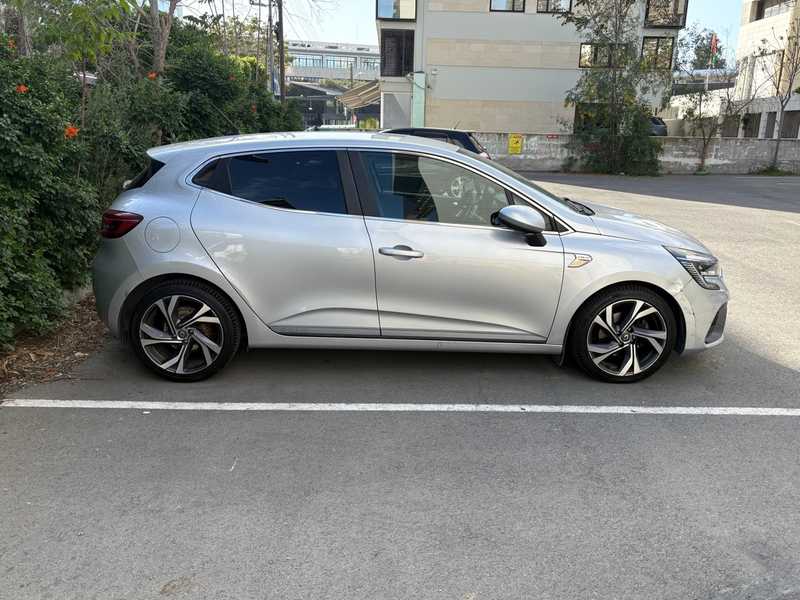 2020 Renault Clio 1,3L 2020 Cyprus