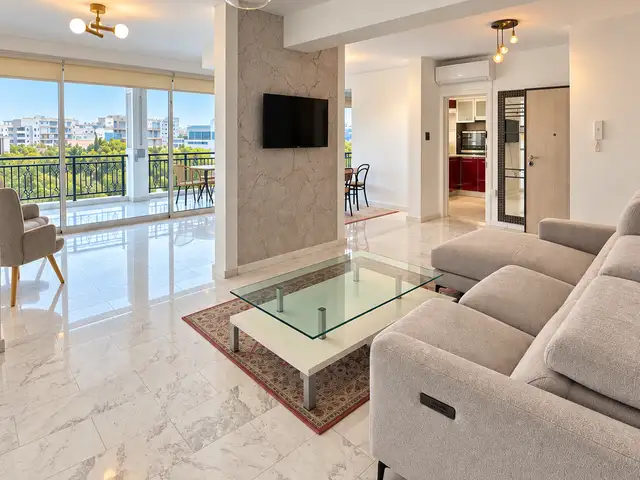 3-bedroom apartment to rent, Limassol — Limassol - Katholiki