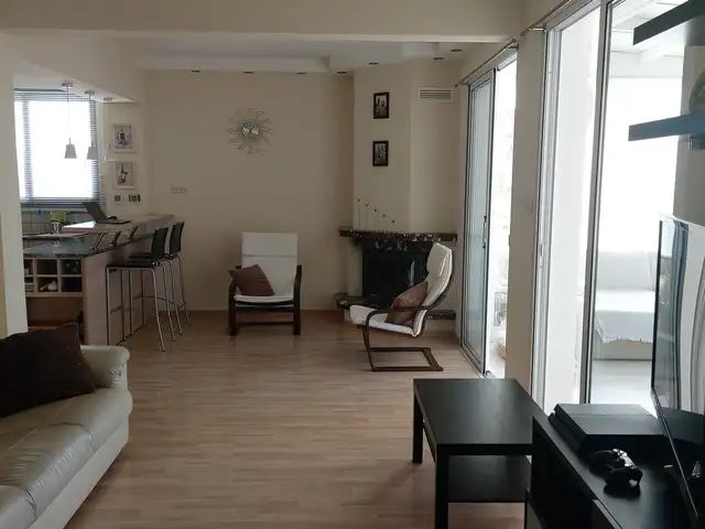 3-bedroom penthouse to rent, Επαρχία Λάρνακας — Λάρνακα - Καμάρες