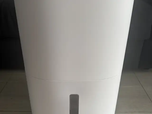 Meacodry arete one 25l dehumidifier & air purifier, Limassol — Germasogeia
