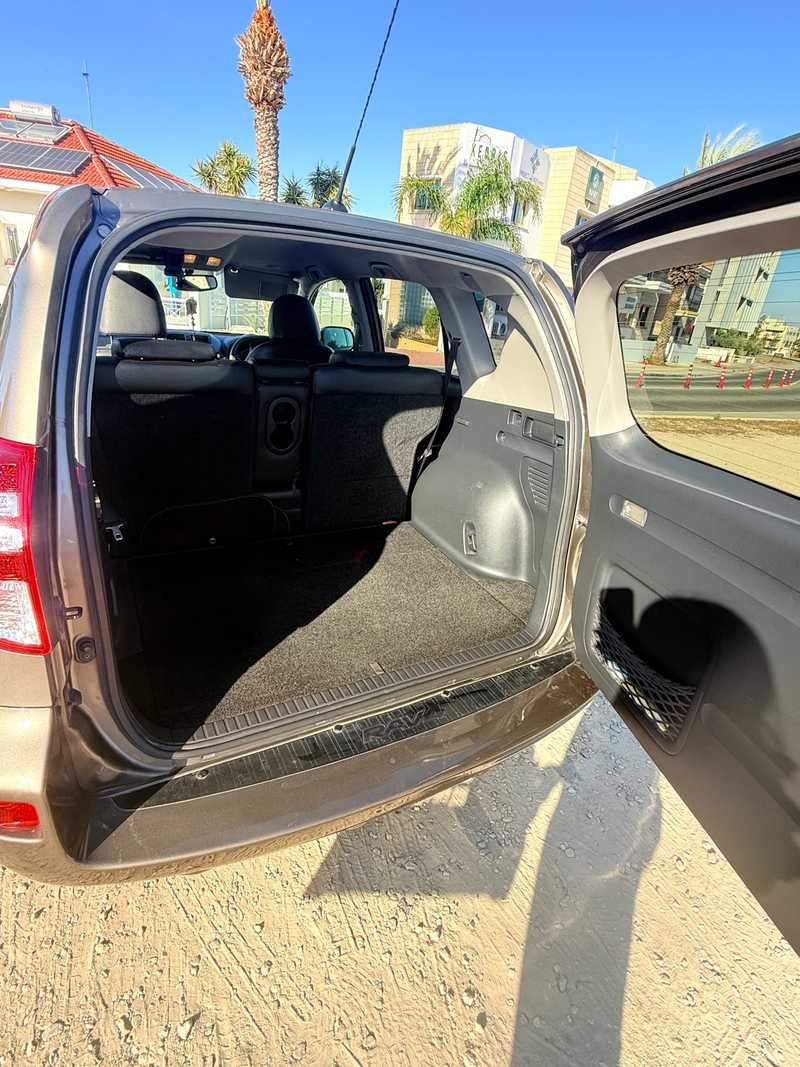 2013 Toyota RAV4 2,0L 2013 Cyprus