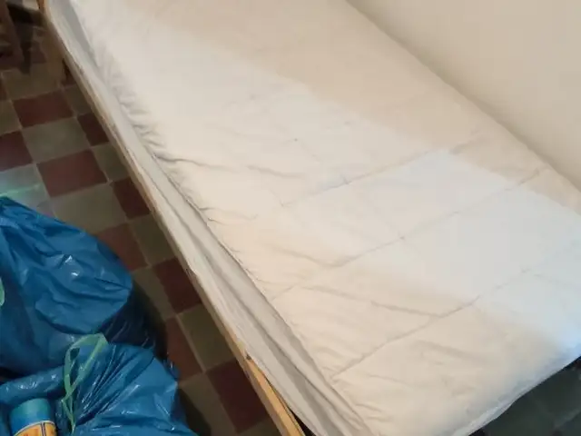 Bed and mattress, Επαρχία Λευκωσίας — Καλοπαναγιώτης