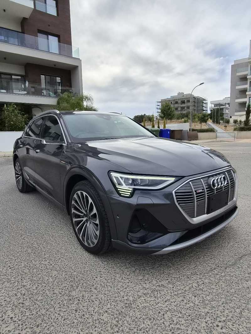 Audi e-tron Electric 2022