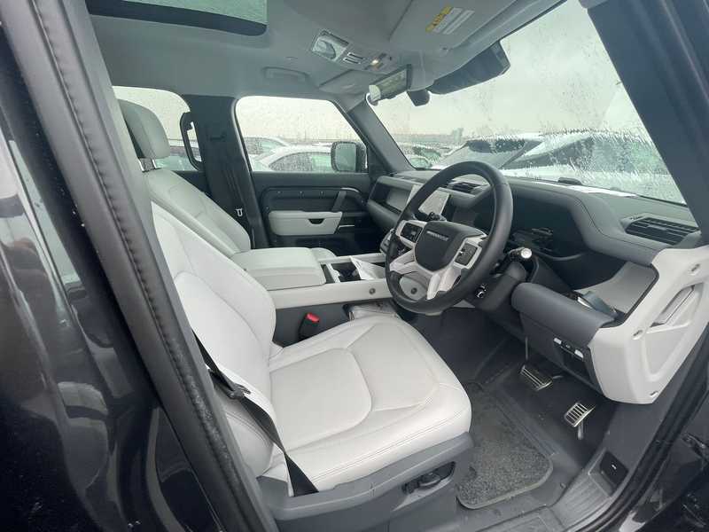 2025 Land Rover Defender 3,0L 2025 Cyprus