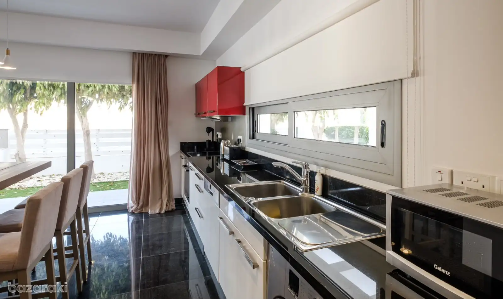 House, 2 bedrooms — 8