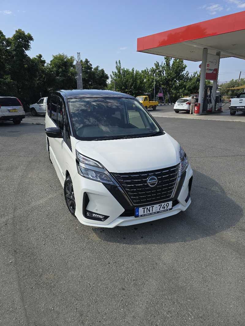 Nissan Serena 2,0L 2021