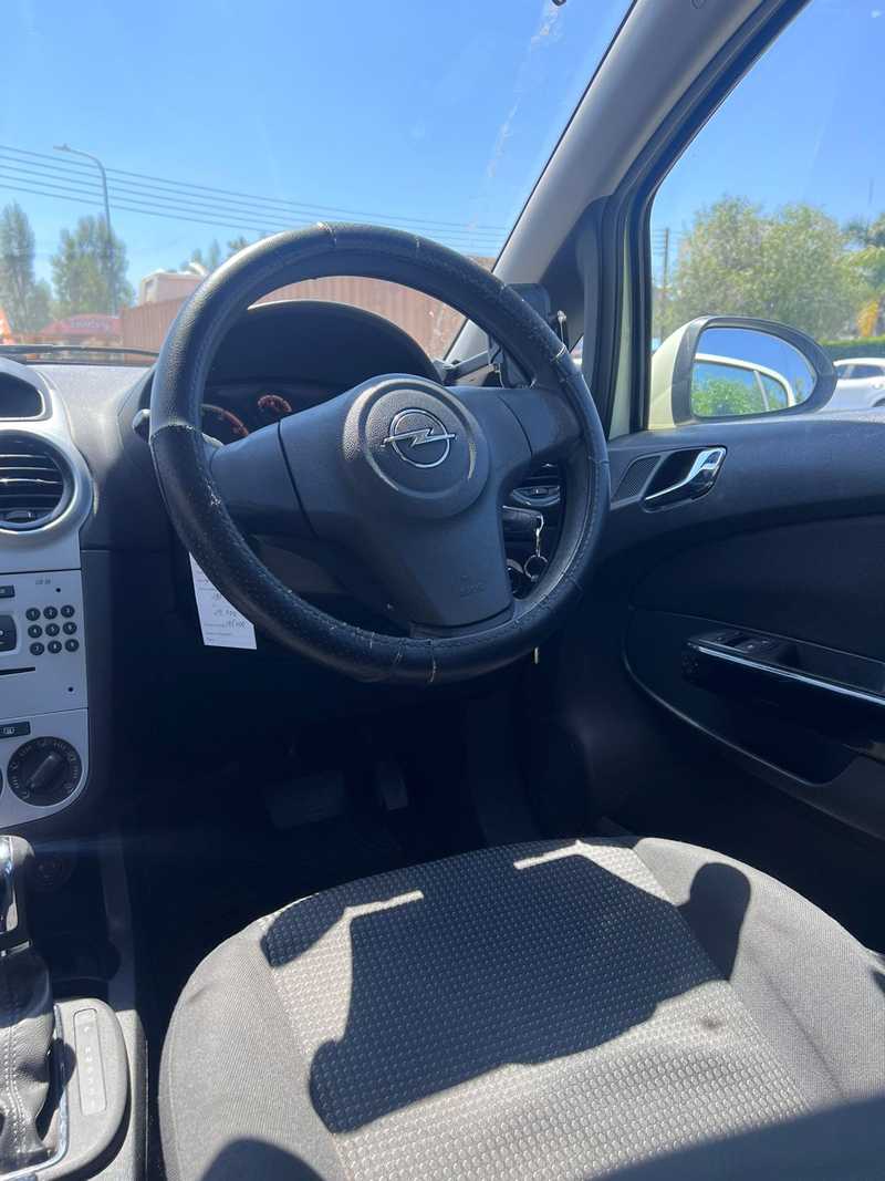 2013 Opel, Vauxhall Corsa 1,4L 2013 Cyprus
