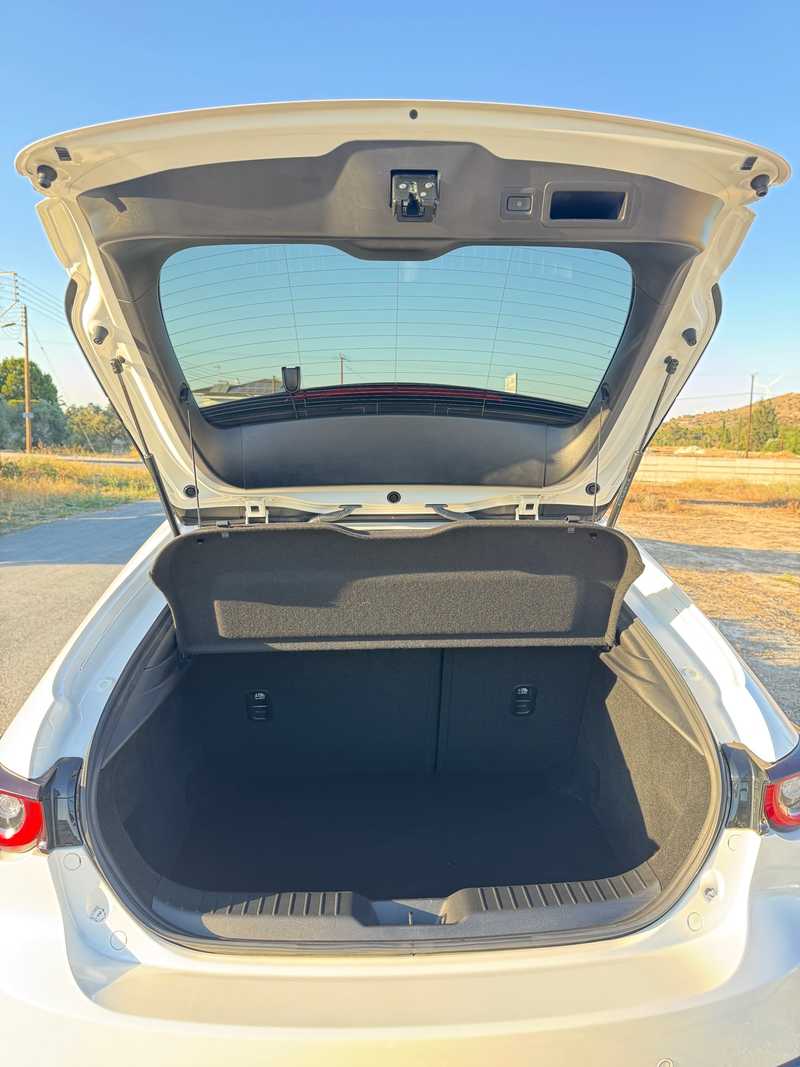 2023 Mazda 3 2,0L 2023 Cyprus