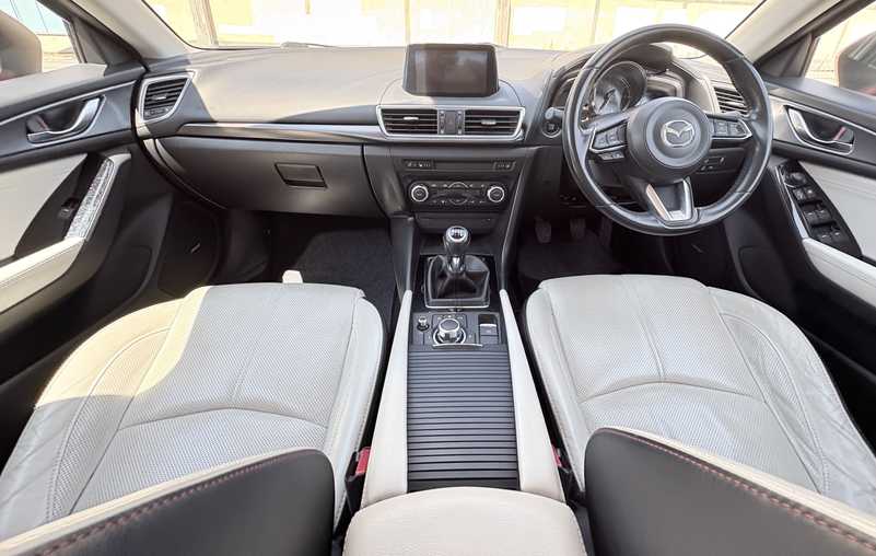 2017 Mazda 3 2,0L 2017 Cyprus