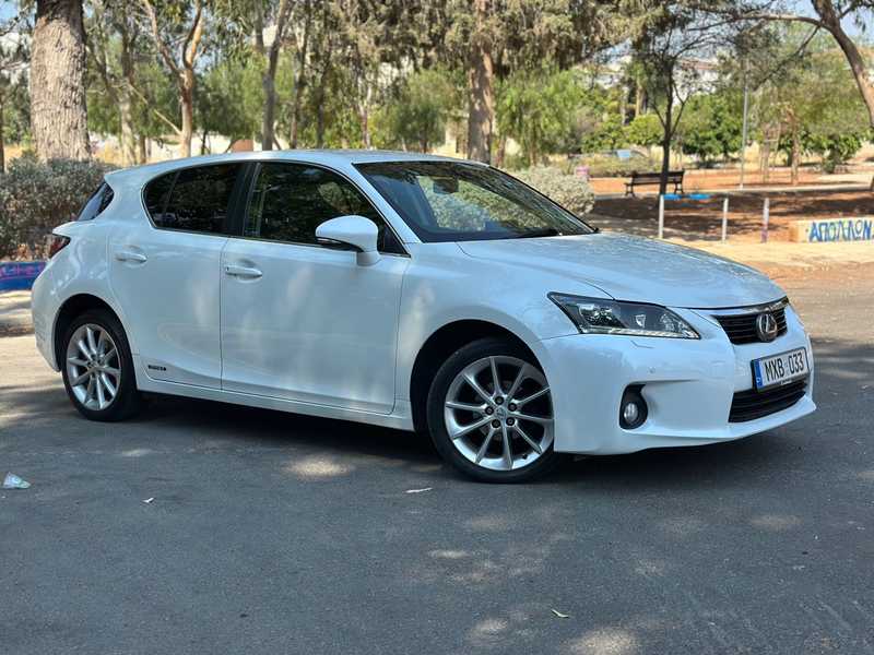 Lexus CT 1,8L 2012
