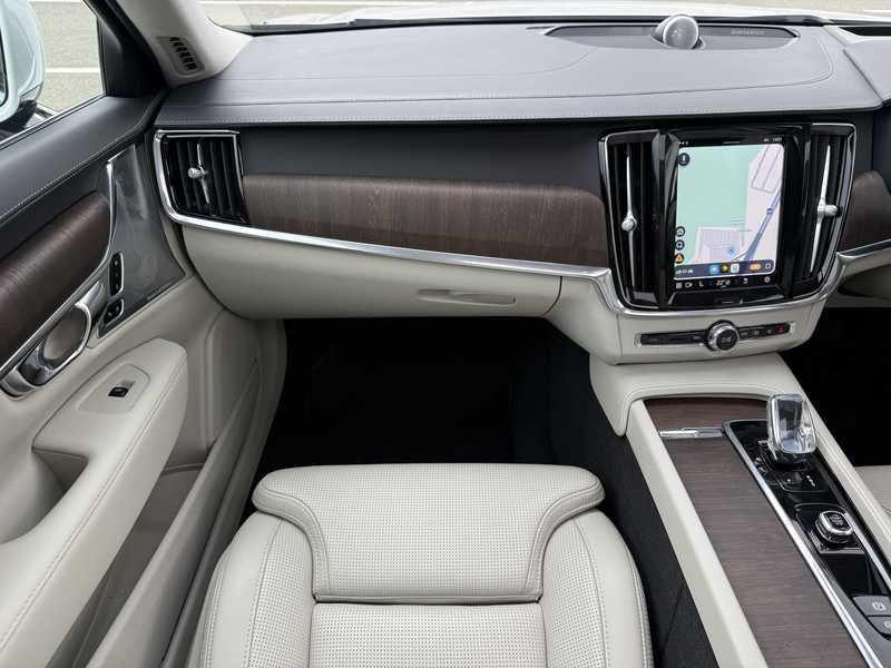 2022 Volvo S90 2,0L 2022 Cyprus