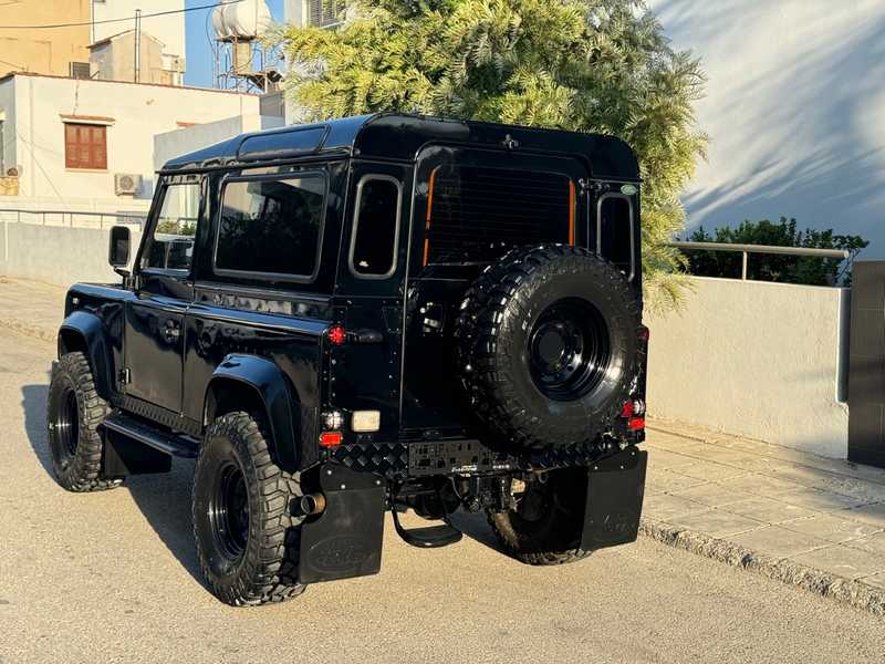 1997 Land Rover Defender 2,5L 1997 Cyprus