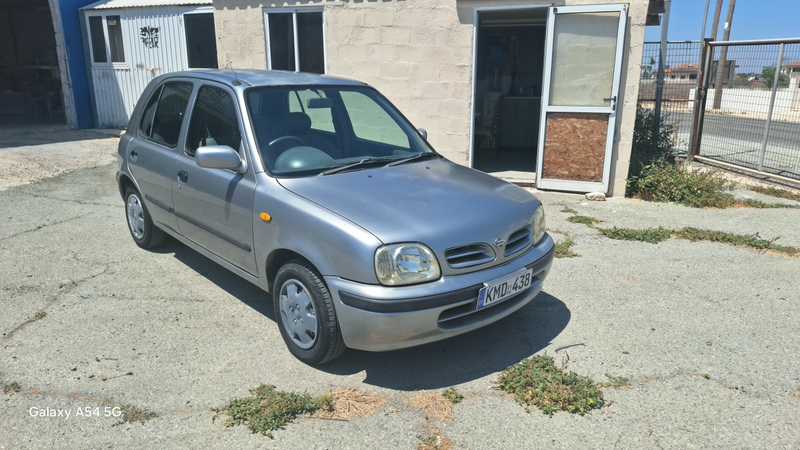 Nissan March 1,0L 2000
