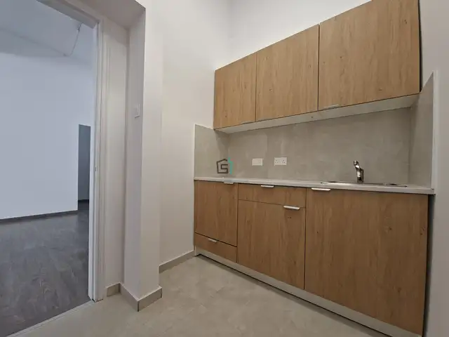 Fully renovated commercial space - 140 sqm - omonias, Επαρχία Λεμεσού — Λεμεσός - Ομόνοια - 6