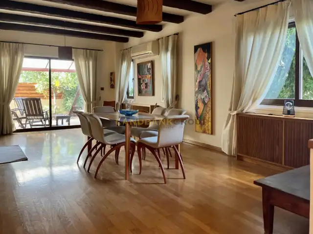  4-bedroom detached house to rent, Nicosia — Egkomi