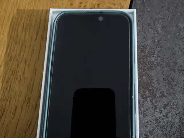 Iphone 16 pro silver, Nicosia — Nicosia - Ag. Antonios