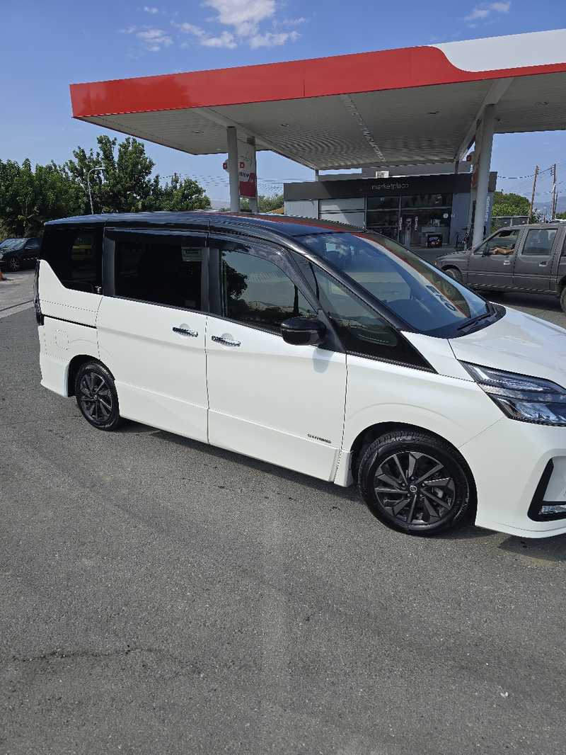 2021 Nissan Serena 2,0L 2021 Cyprus