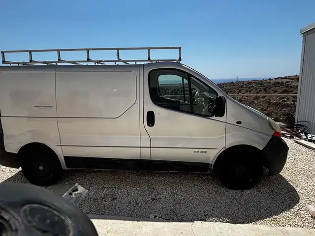 Renault Traffic 1,9L 2006, Limassol — Episkopi Lemesou - 3