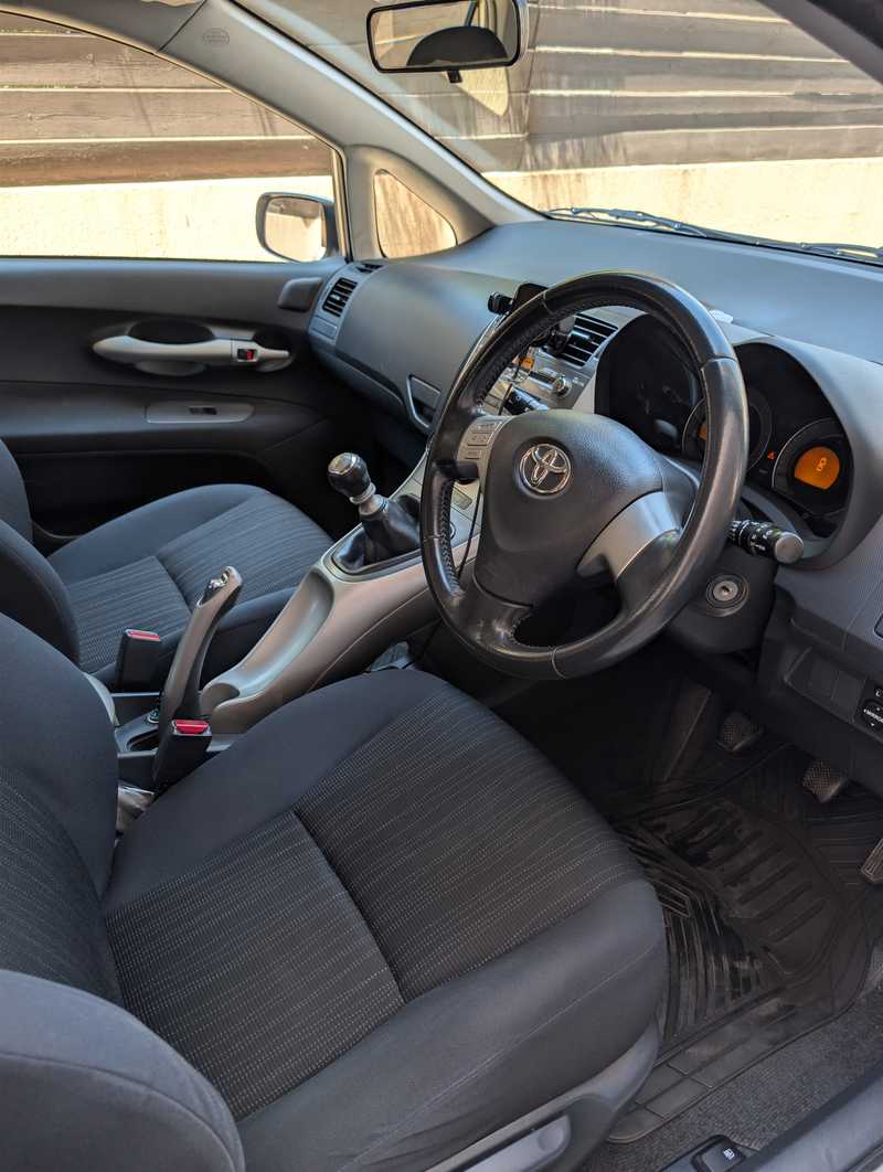 2007 Toyota Auris 2,0L 2007 Cyprus