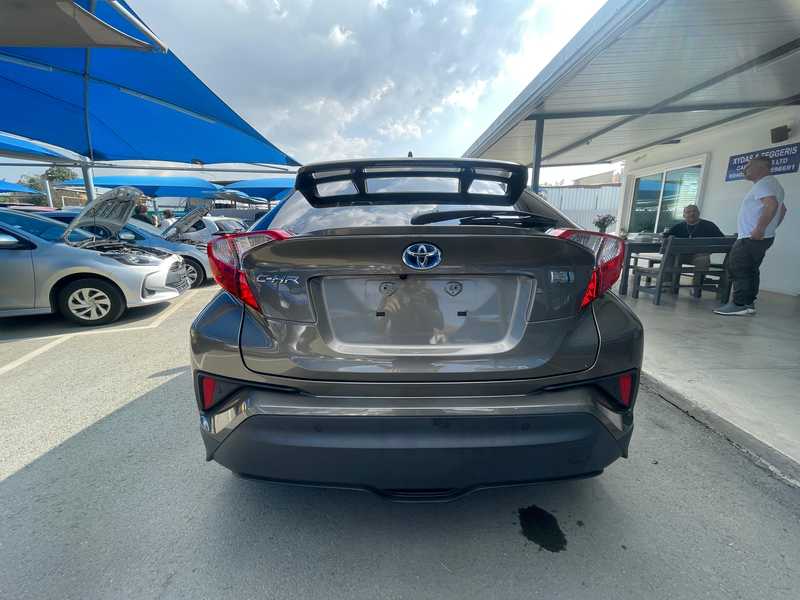 2021 Toyota C-HR 1,8L 2021 Cyprus