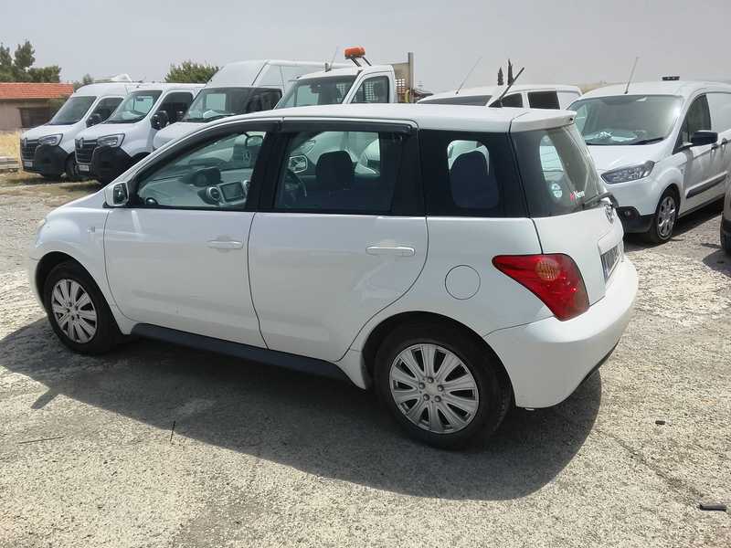 2002 Toyota Ist 1,3L 2002 Cyprus