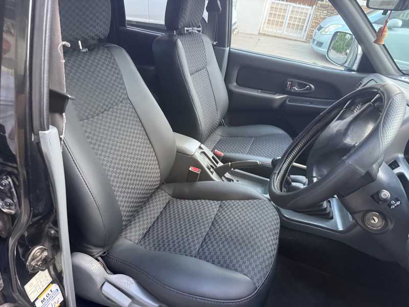2003 Mitsubishi L200 2,5L 2003 Cyprus