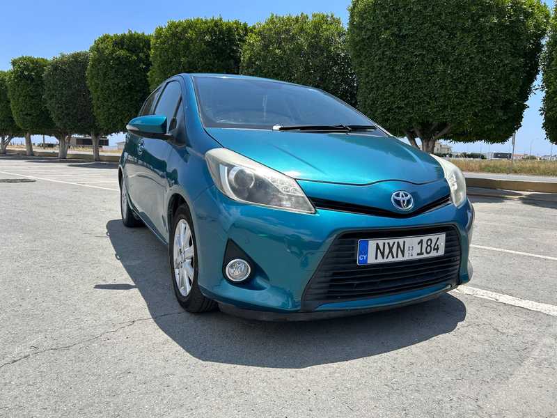 2014 Toyota Yaris 1,5L 2014 Cyprus