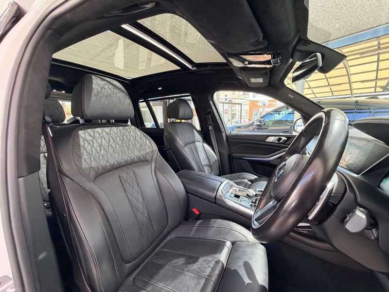 2021 BMW X7 4,4L 2021 Cyprus