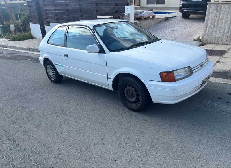 1995 Toyota Corolla 5,7L 1995 Cyprus