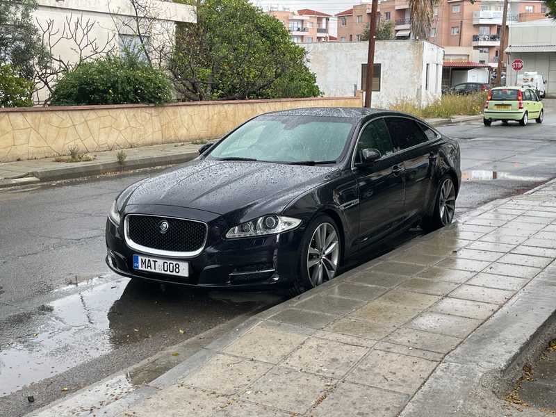2013 Jaguar XJ 2,0L 2013 Cyprus