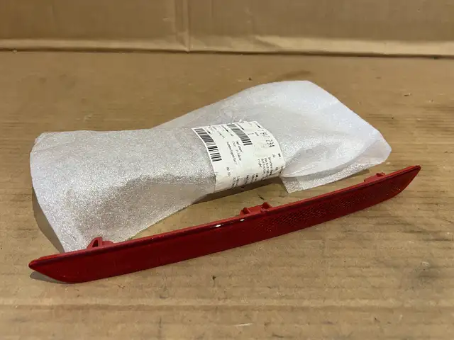 Bmw 4 f32 f33 f36 genuine m pack bumper rear right reflector 63147847234, Limassol — Germasogeia