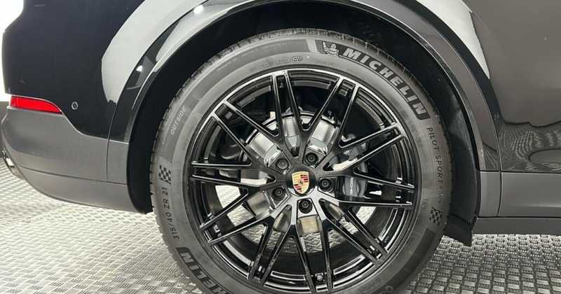 2025 Porsche Cayenne 3,0L 2025 Cyprus