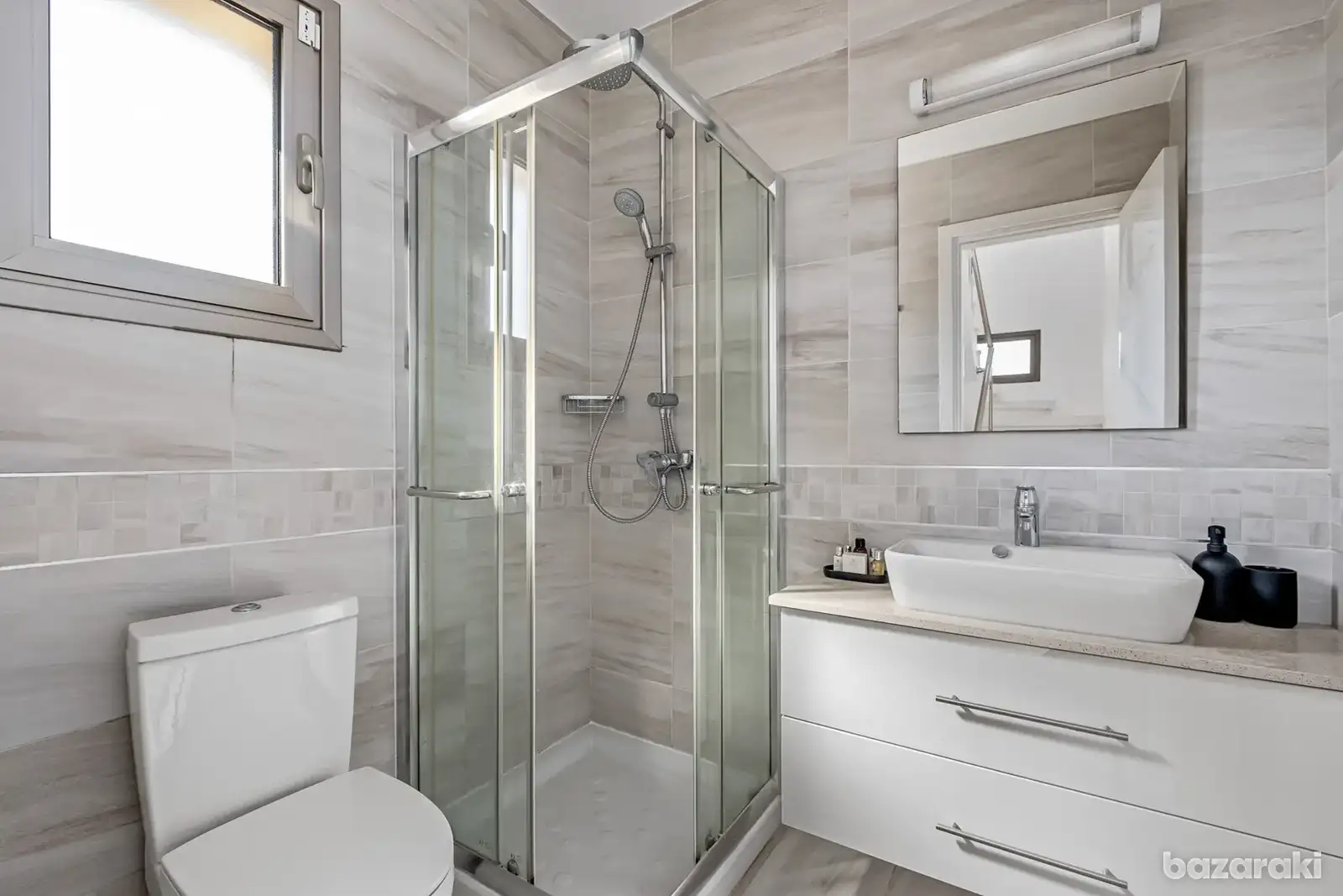 Maisonette, 3 bedrooms — 9