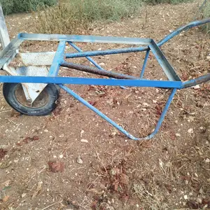 Amaxi gia kivotia plastika kasies, Επαρχία Πάφου — Universal