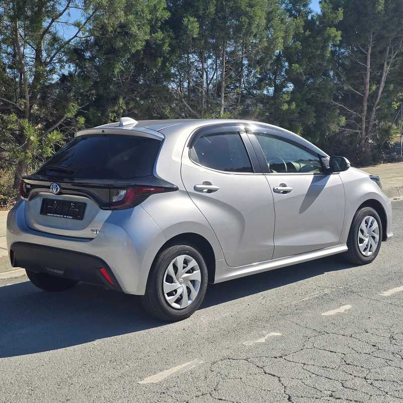 2022 Toyota Yaris 1,5L 2022 Cyprus