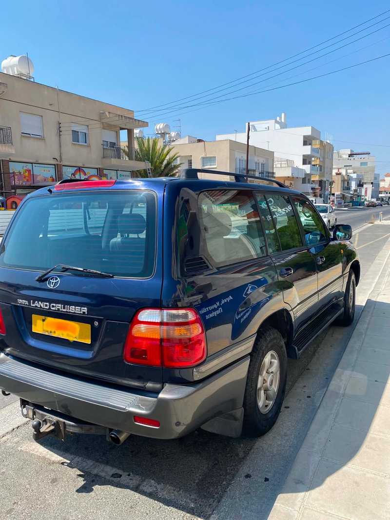 Toyota Land Cruiser VX100 4,2L 2000