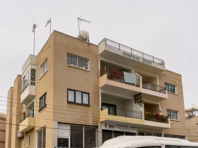 3-bedroom apartment to rent, Επαρχία Λάρνακας — Λάρνακα - Αρχ Μακάριος ΙΙΙ