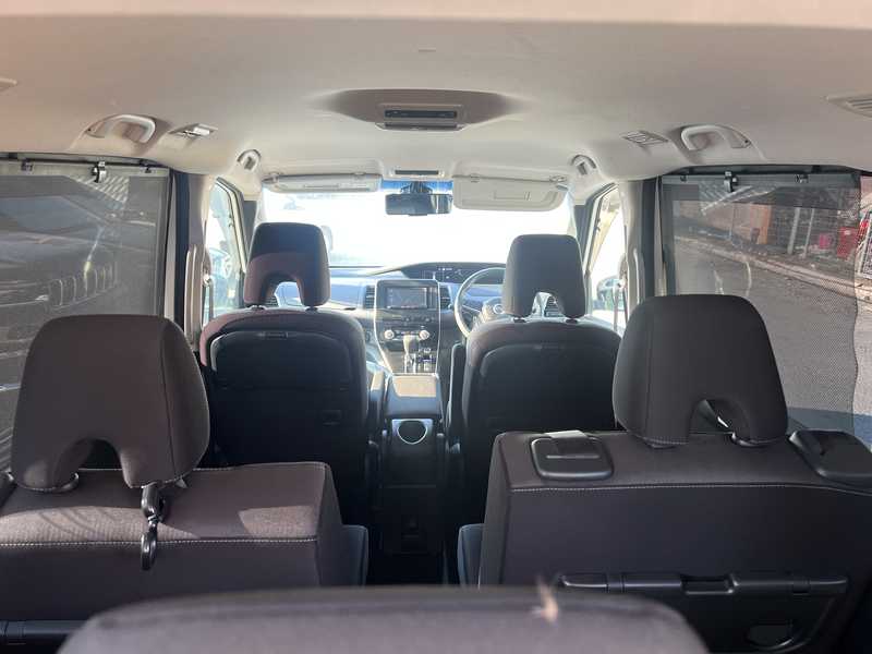 2022 Nissan Serena 2,0L 2022 Cyprus