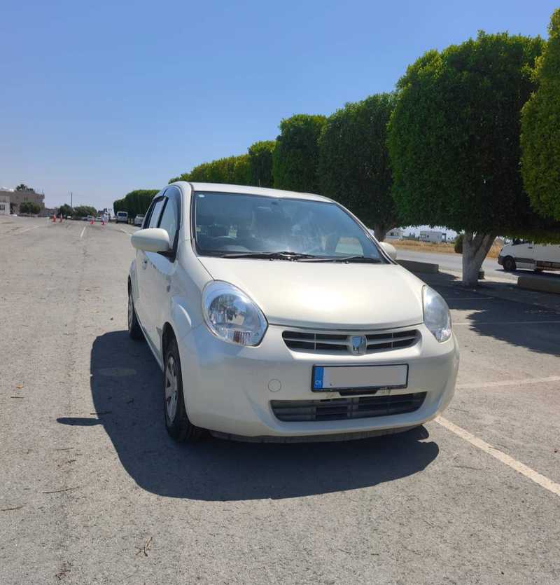 Toyota Passo 1,0L 2013