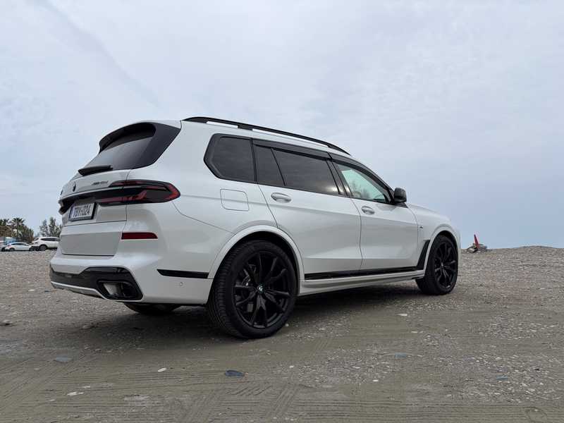BMW X7 3,0L 2023