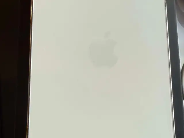 Iphone 12 pro max, Επαρχία Λευκωσίας — Στρόβολος - Ακρόπολη