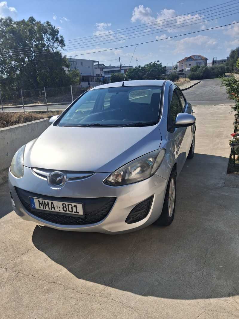 Mazda Demio 2012