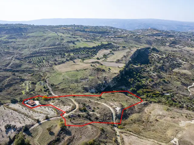 Agricultural Field 18395 m², Επαρχία Πάφου — Λάσα