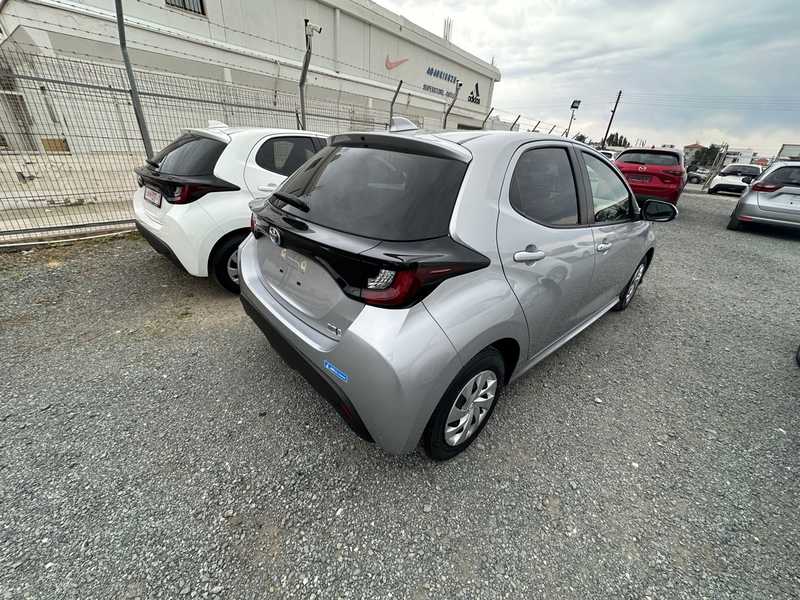 2022 Toyota Yaris 1,5L 2022 Cyprus