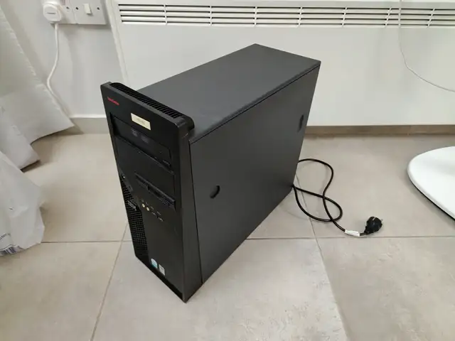 Ibm, pentium 4, 4gb ram, 120gb ide hdd, Limassol — Germasogeia