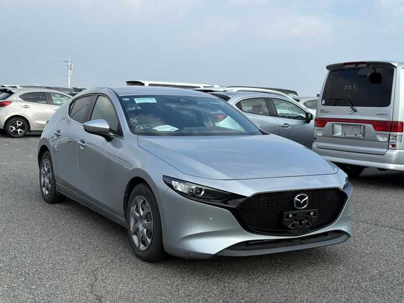Mazda 3 1,5L 2023