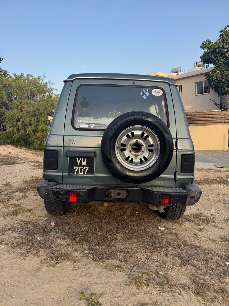 1990 Mitsubishi Pajero 2,5L 1990 Cyprus